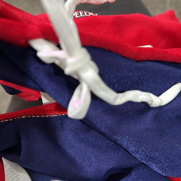 Vintage Speedo Bold Red Swimwear from 1998 - Picture 7 of 7